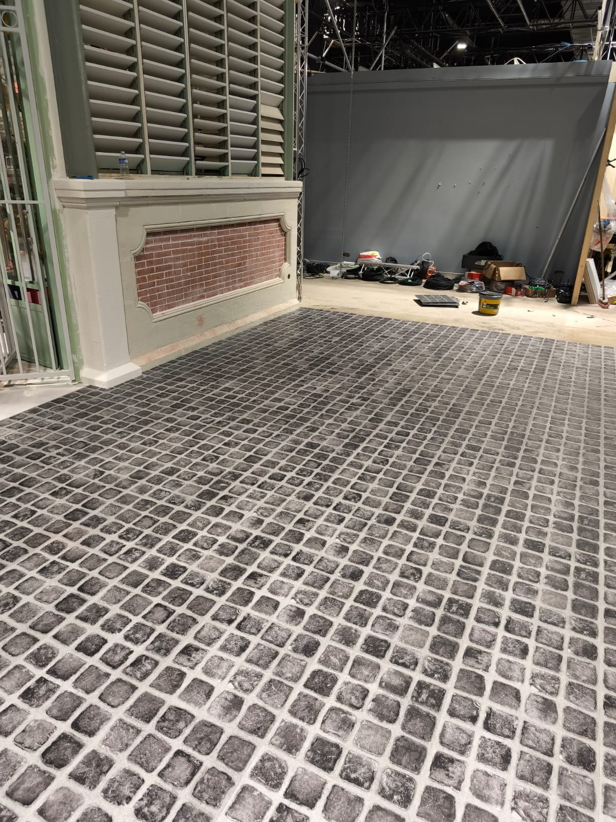 Rénovation de salon avec peinture murale à Montpellier